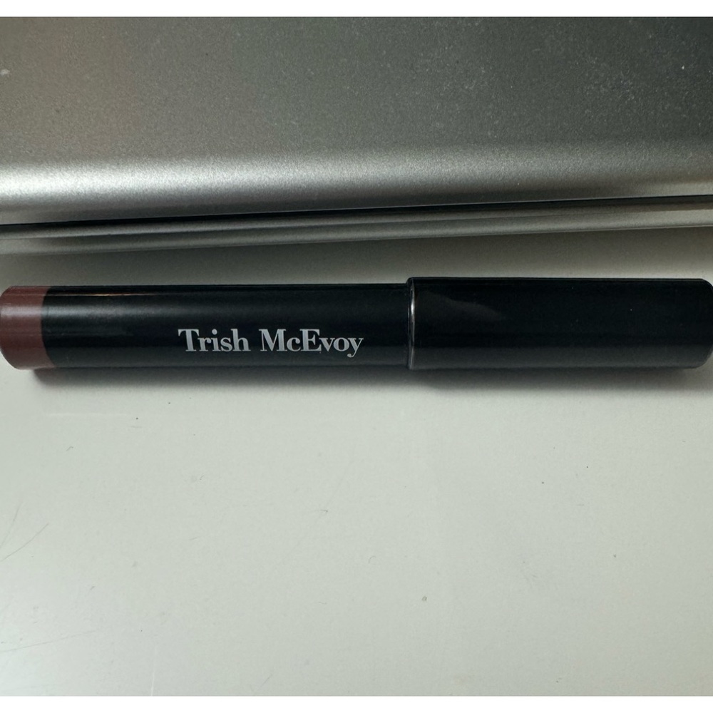 Trish McEvoy essential lip & cheek crayon